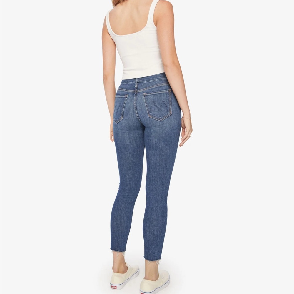 Mother Looker Ankle Fray Girl Crush size 25